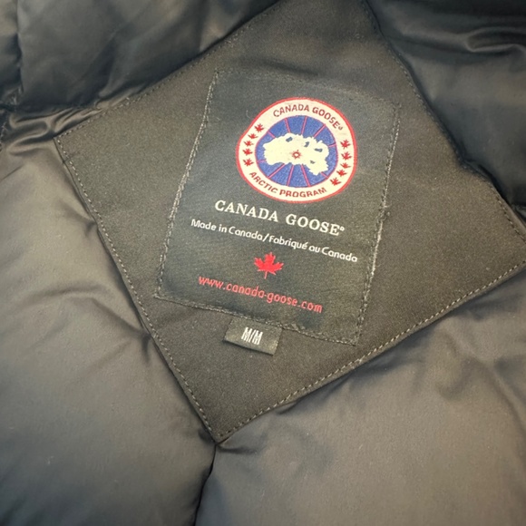 Canada goose parka fur - Picture 9 of 9